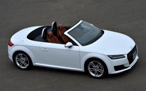 Audi TT Roadster 2.0 TFSI Quattro 2015 года (JP)